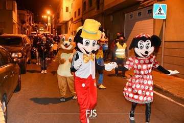 Papá Noel visita de sorpresa Lomo Magullo (Telde)/Francisco Javier Santana.